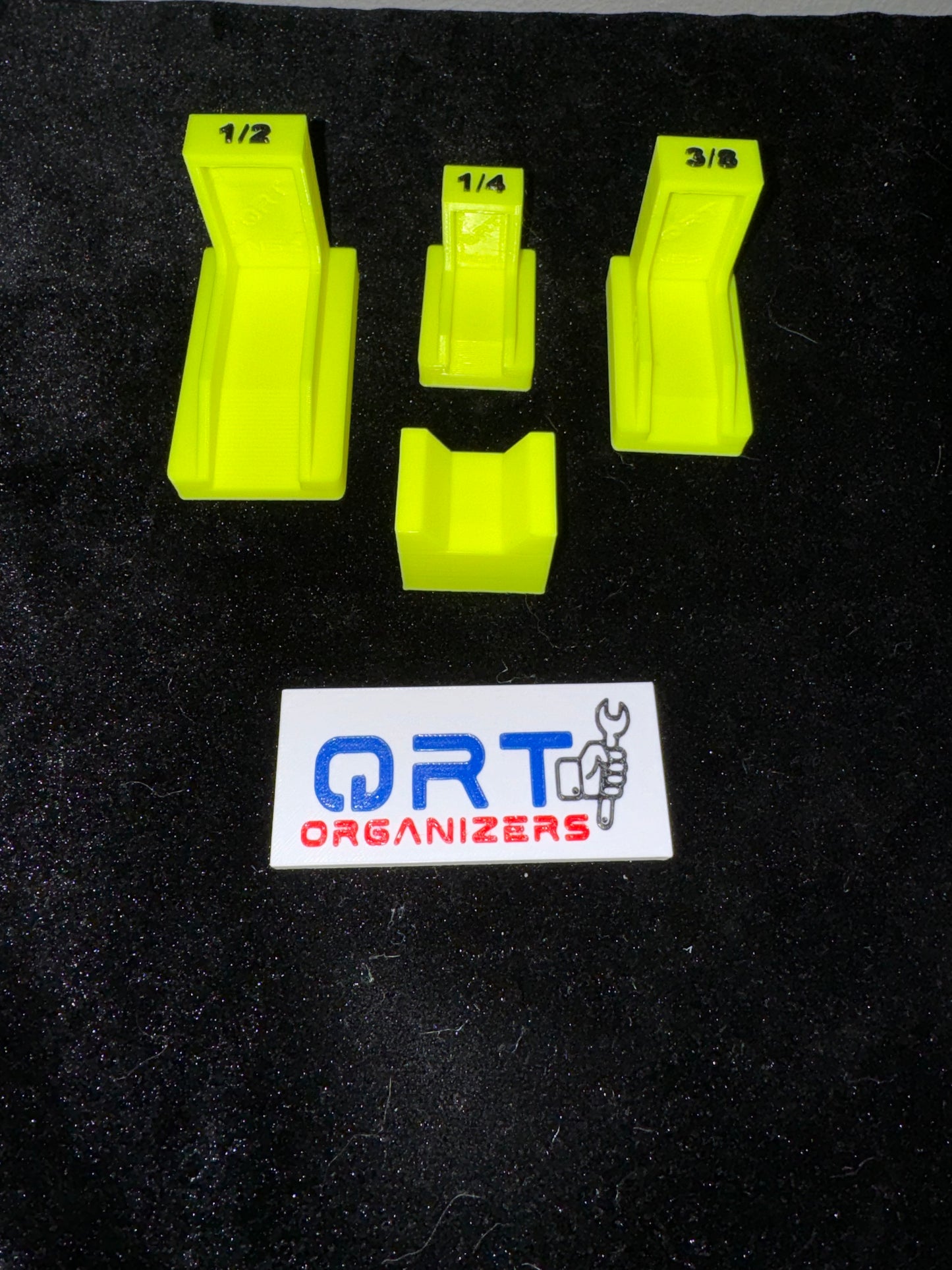 QRT Vertical Mag Lock Ratchet Hangers