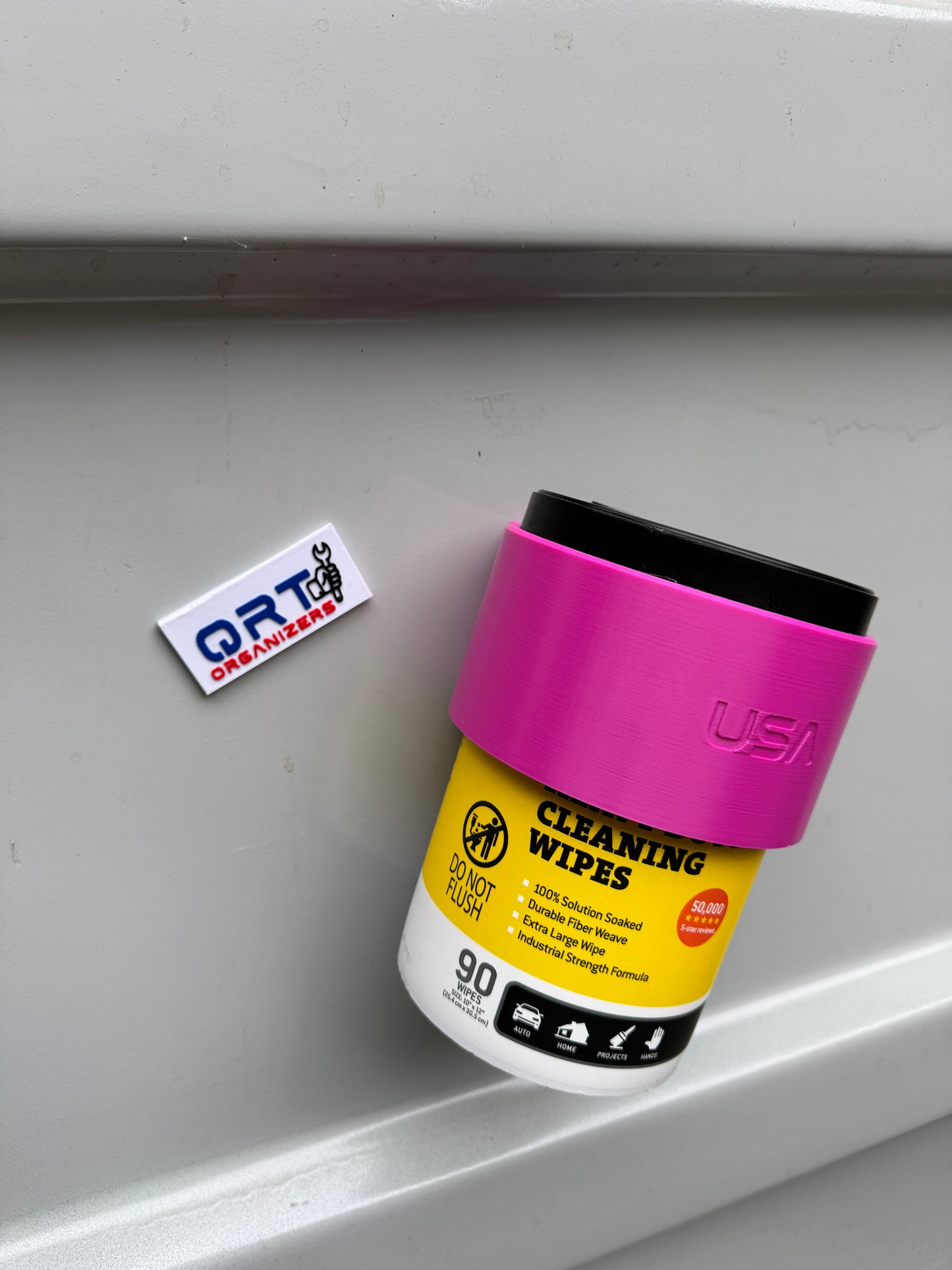 QRT Magnetic Tub O Towels Holder