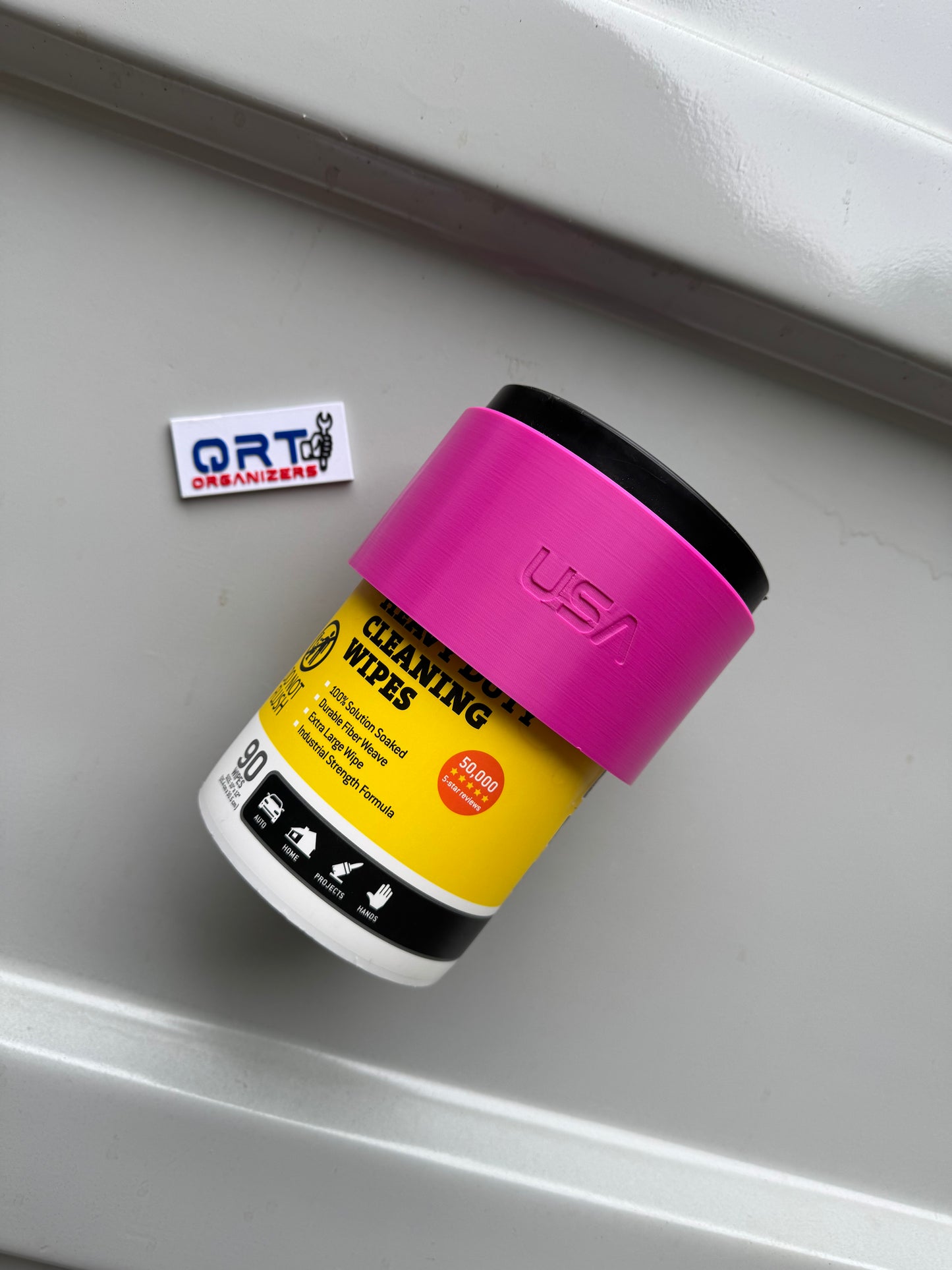 QRT Magnetic Tub O Towels Holder